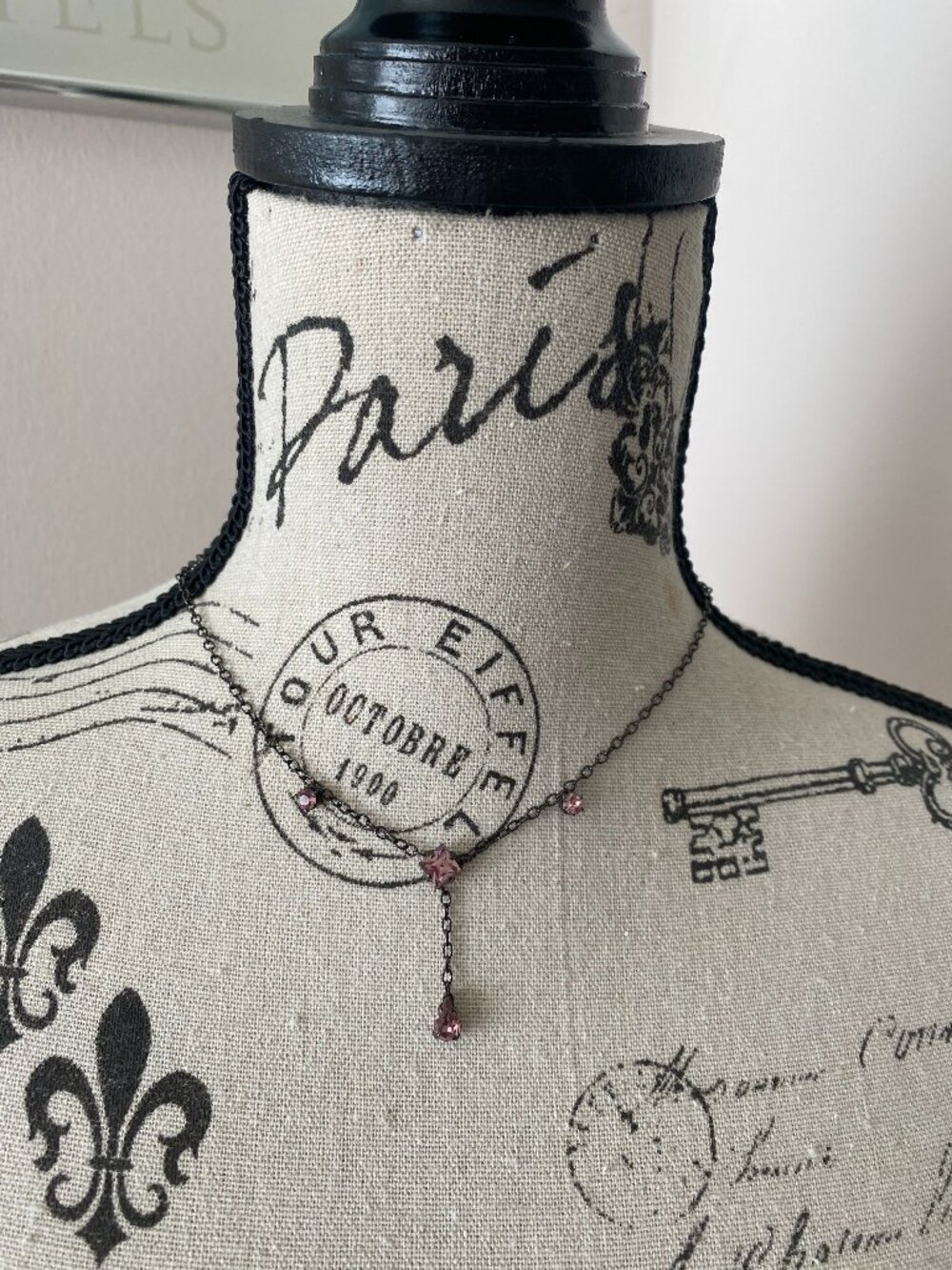 Vintage Choker Necklace With Pink Rhinestones